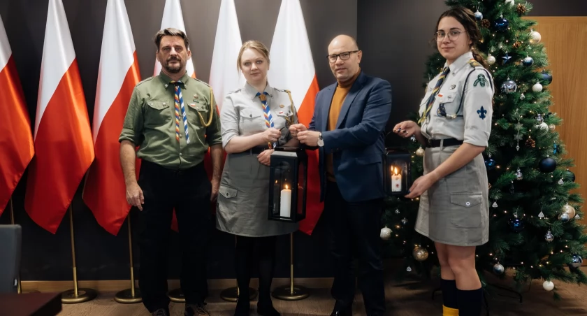 Harcerze dostarczyli światełko betlejemskie do naszego regionu