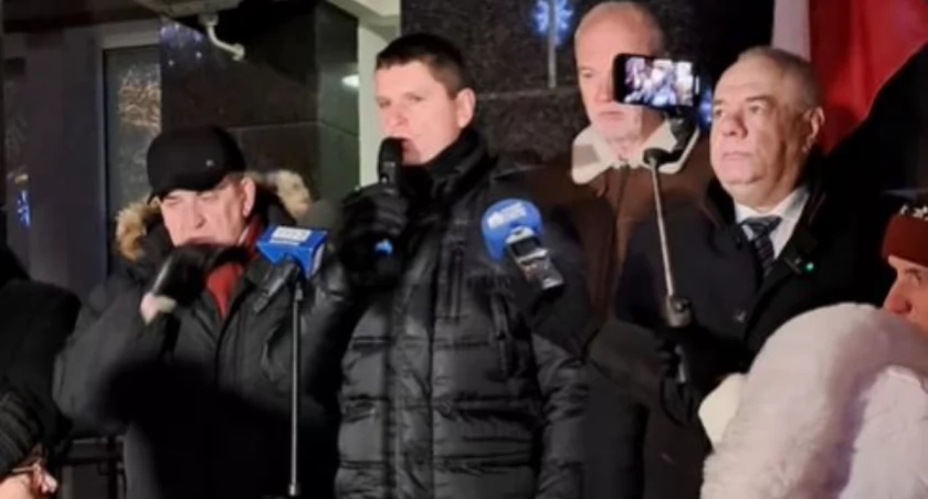 Sądy przeradzają się w opresję wobec politycznych przeciwników choć miały strać na straży prawa