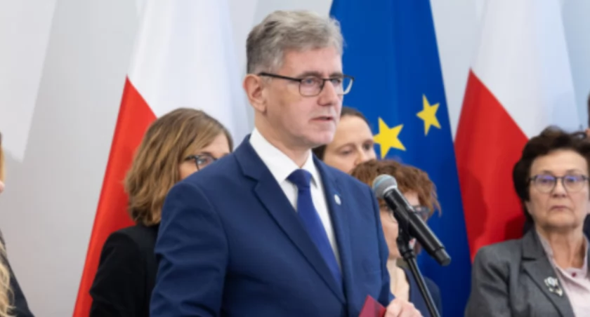 Senator Maciej Żywno nie podpisze się za likwidacją mediów. Tylko, że te są już w stanie likwidacji