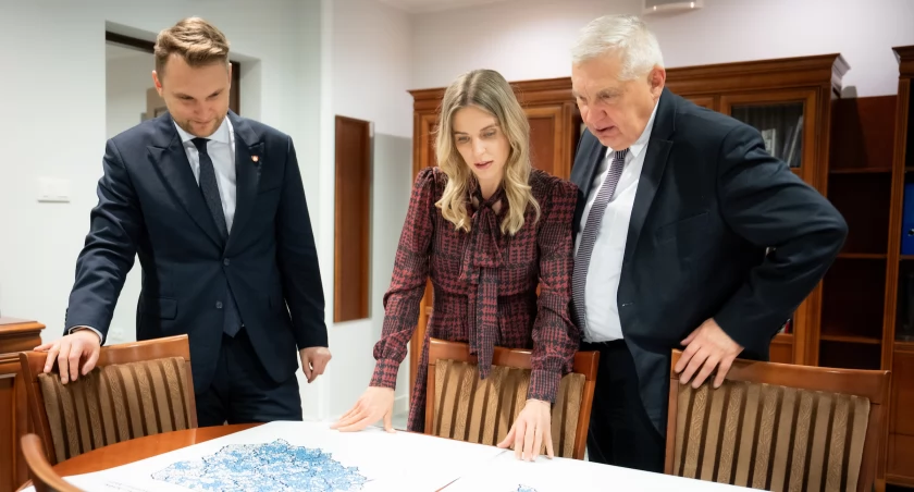Dwóch Truskolaskich pojechało rozmawiać o pieniądzach z programu stworzonego przez rząd PiS