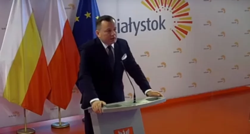Chcieli zwolnić Henryka Dębowskiego z pracy. Radni się nie zgodzili