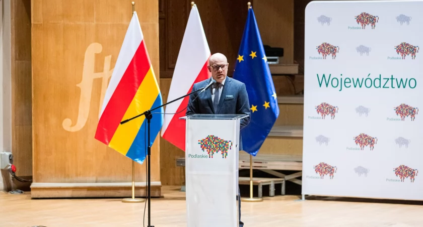 Duże pieniądze przeznaczył zarząd województwa dla uzdolnionych uczniów