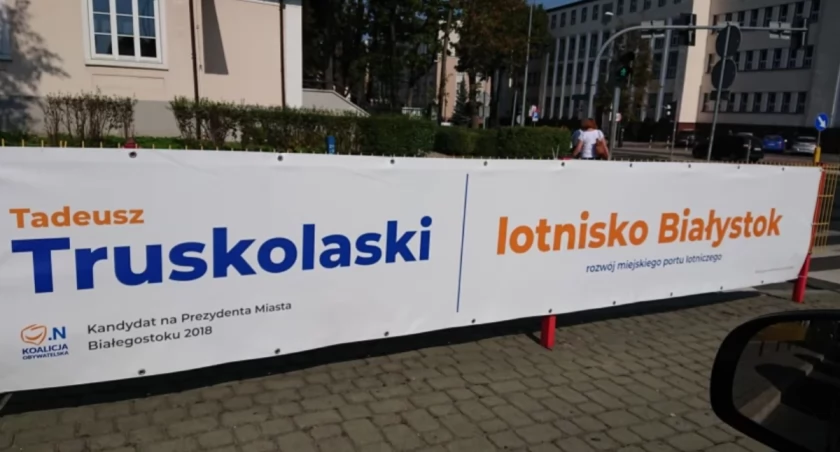 W Łomży takich banerów wyborczych w pasach drogowych nie będzie