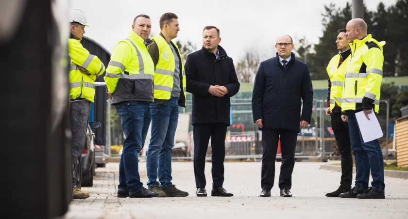 Przebudowa ulicy Raginisa w Białymstoku trwa. Na razie prace idą zgodnie z planem