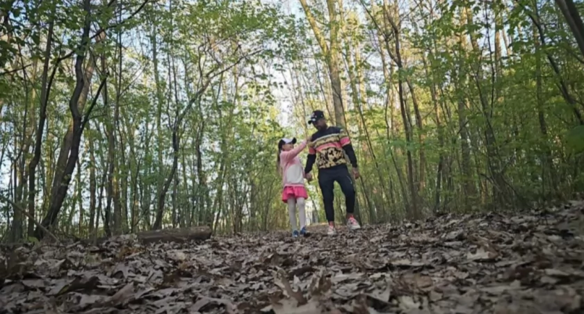 ToTylkoCzłowiek kolejny raz nagrywa z córką. Tworzą świetny duet [WIDEO]
