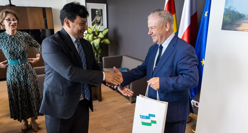 W urzędzie marszałkowskim był z wizytą ambasador Uzbekistanu