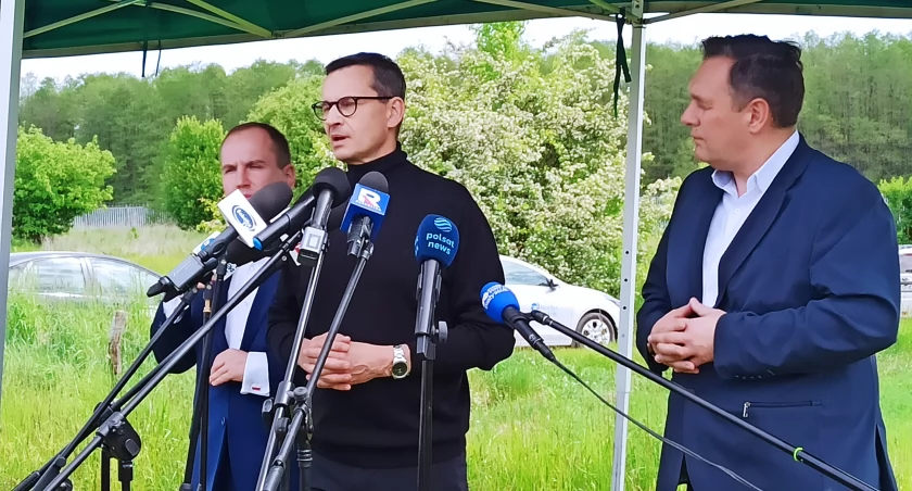 Koalicja Tuska usiłowała zablokować budowę zapory na granicy, ale to się nie udało