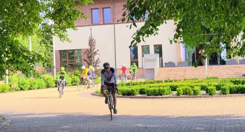 Udany Rajd Ultra Duch Puszczy. Zawodników wspierali leśnicy z Nadleśnictwa Żednia