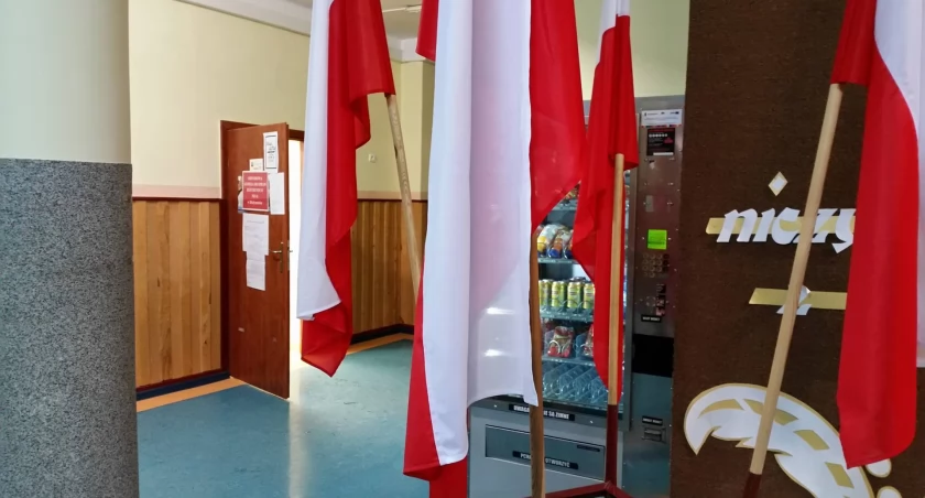 Na Koalicję Obywatelską częściej głosowały kobiety. Młodzi głosowali na Konfederację