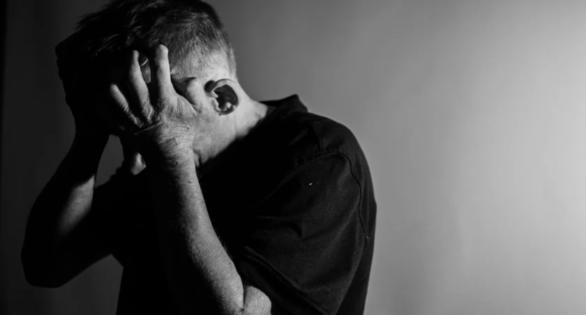Sytuacja się poprawia, ale nadal 67 proc. Polaków odczuwa syndromy depresji