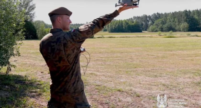 Podlascy terytorialsi szkolą z obsługi dronów. Stworzyli autorski program