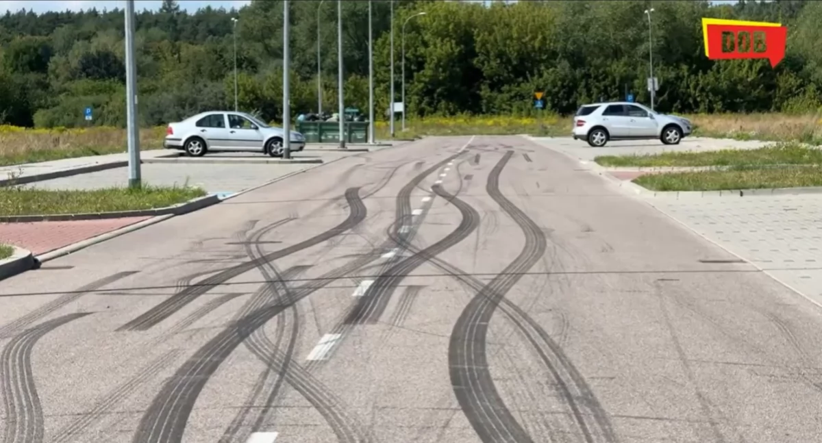 Nocami kierowcy ścigają się na Dojlidach. Na miejscu jest brudno i nie ma żadnego nadzoru. Zobacz wideo