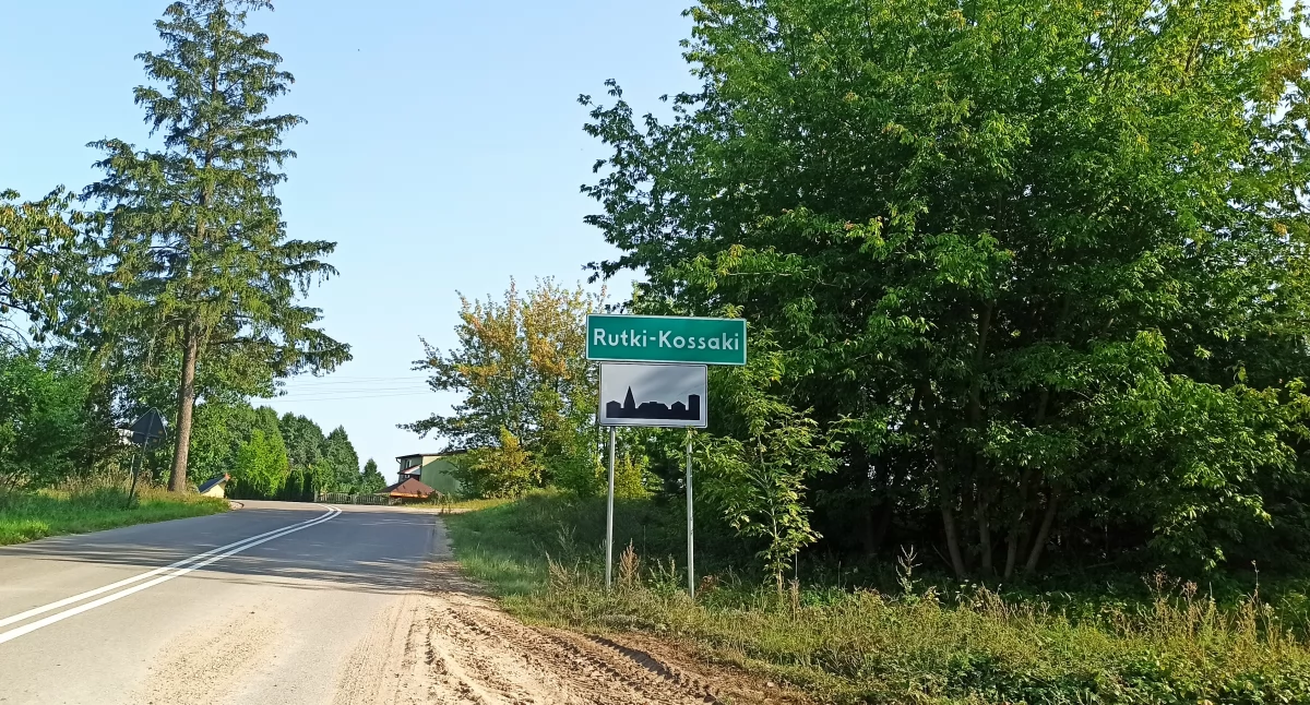 Coś spadło w lesie w Rutkach - Kossakach. Służby szybko zabrały obiekt