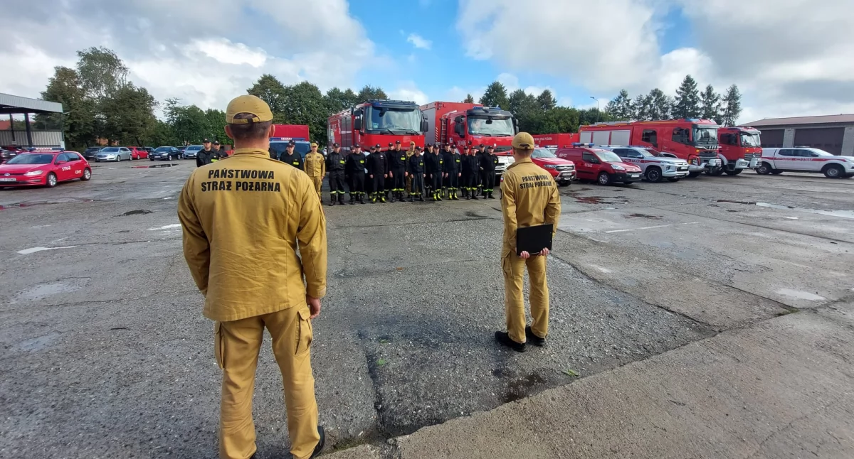 Strażacy z Podlasia pojechali na południe kraju pomagać w walce ze skutkami powodzi