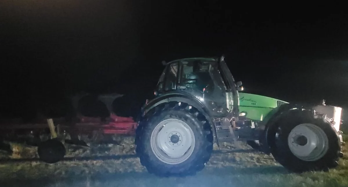 Uciekał ciągnikiem przed Policją. Miał powód