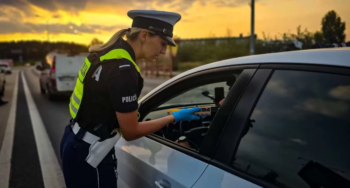 W piątkowy poranek policjanci podlaskiej drogówki wyeliminowali z ruchu prawie 30 pijanych kierowców