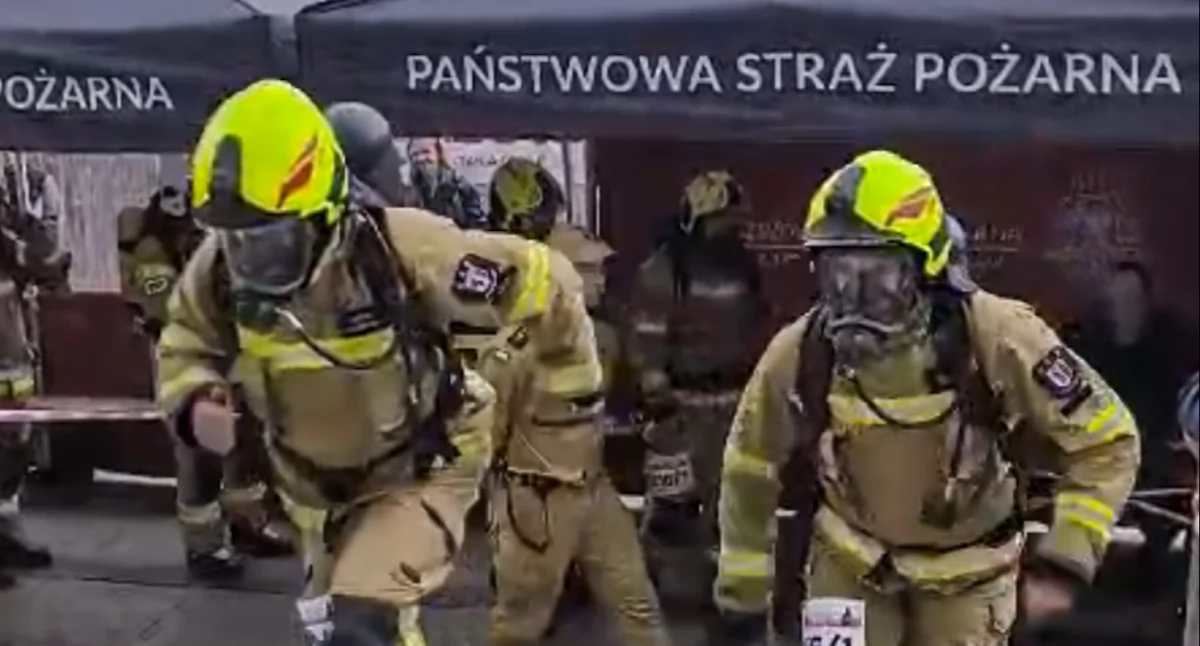 Strażacy z Supraśla wzięli udział w VI Mistrzostwach Polski Strażaków w biegu po schodach