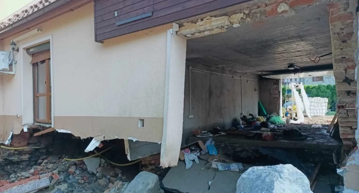 Rodzina straciła dom w powodzi. Sąsiedzi proszą o pomoc 