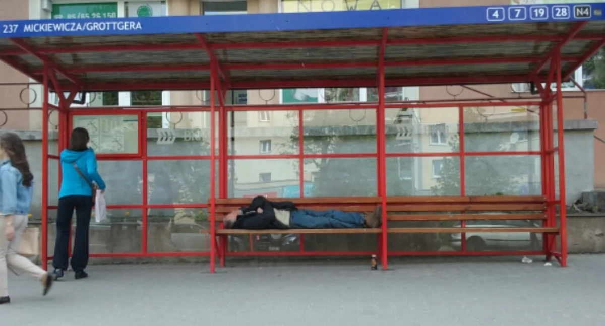 Zarząd województwa przekazał środku na rzecz osób potrzebujących
