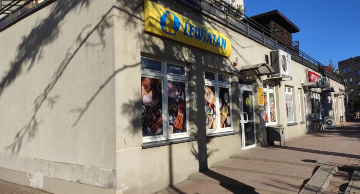 Na półtorej godziny przed zamknięciem sklepu nie sprzedadzą nikomu bułek. Powód? Bo mają policzone