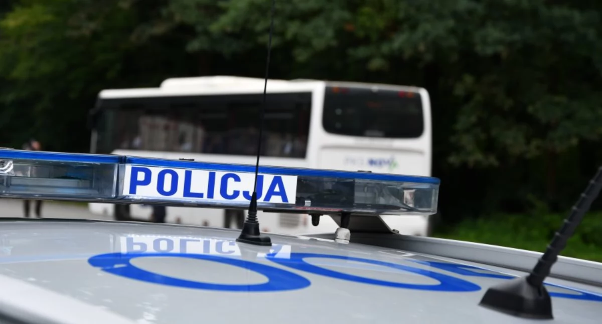 Autokar z dziećmi jadącymi na mecz zatrzymany przez kibiców Łomży