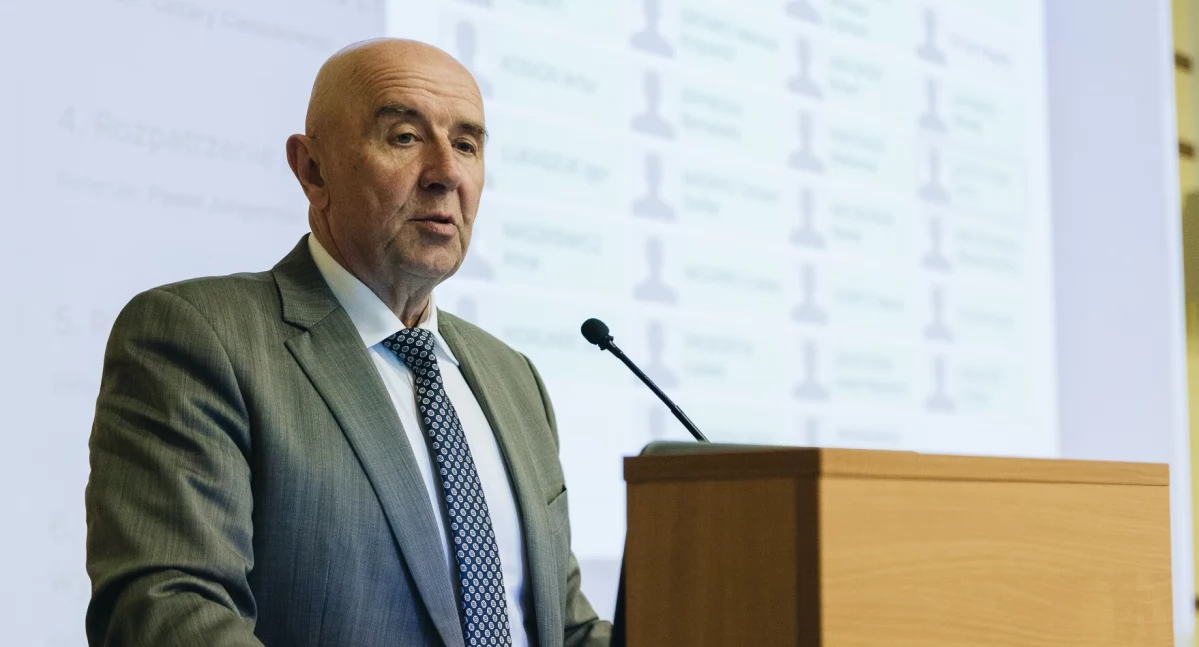 Żeby demokracja nie była za bardzo rozhulana obradował sejmik niemy