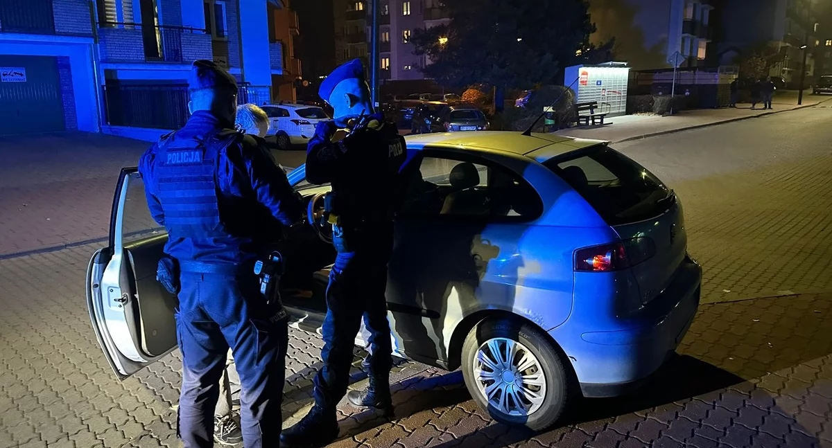 Pijanego kierowcę przed dalszą jazda powstrzymał policjant na wolnym