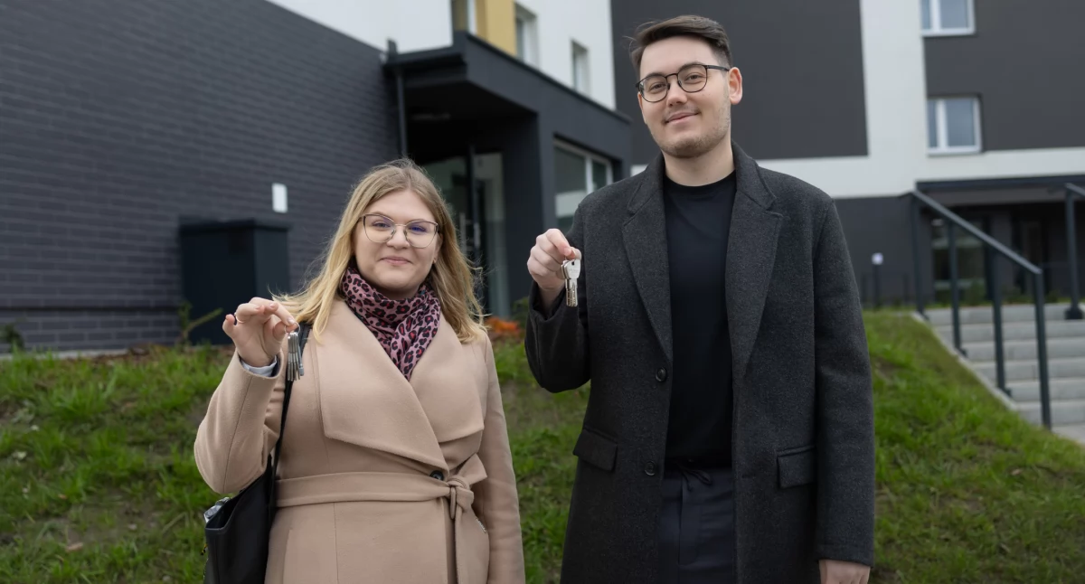 Absolwenci Politechniki Białostockiej odebrali klucze do mieszkań komunalnych
