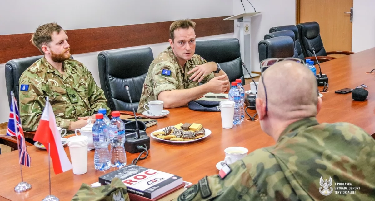 Z wizytą u podlaskich terytorialsów byli przedstawiciele Batalionowej Grupy Bojowej NATO