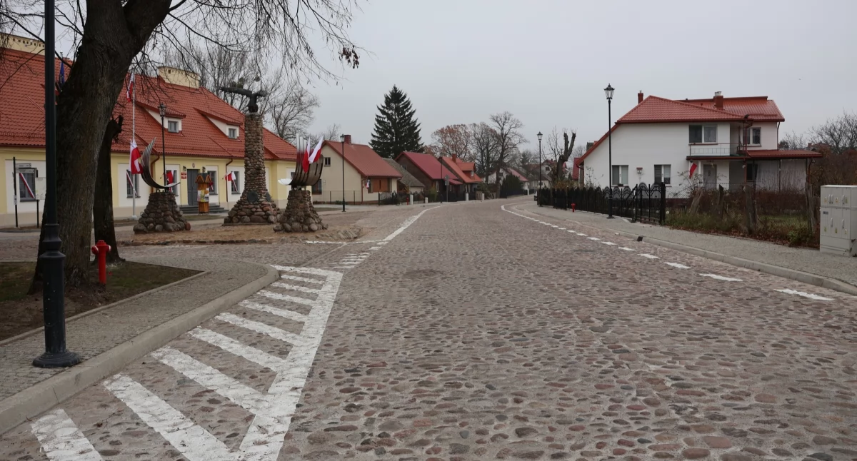 Jedna z głównych ulic w Tykocinie gotowa po przebudowie