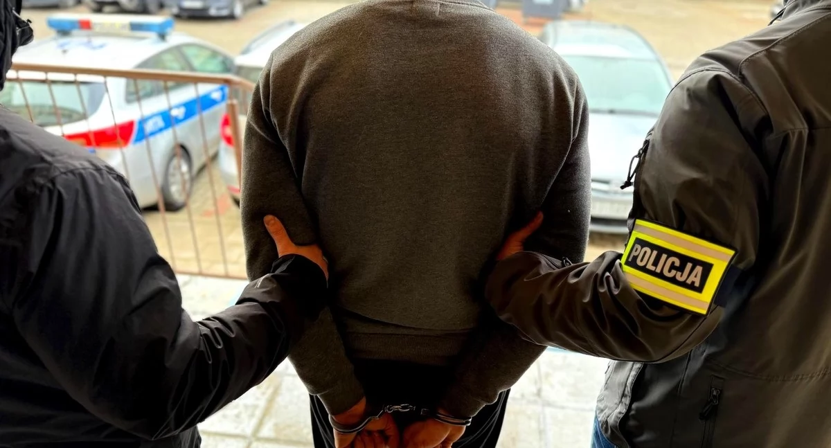 Białostoccy policjanci zatrzymali złodziei włamujących się do zbiorników paliwa