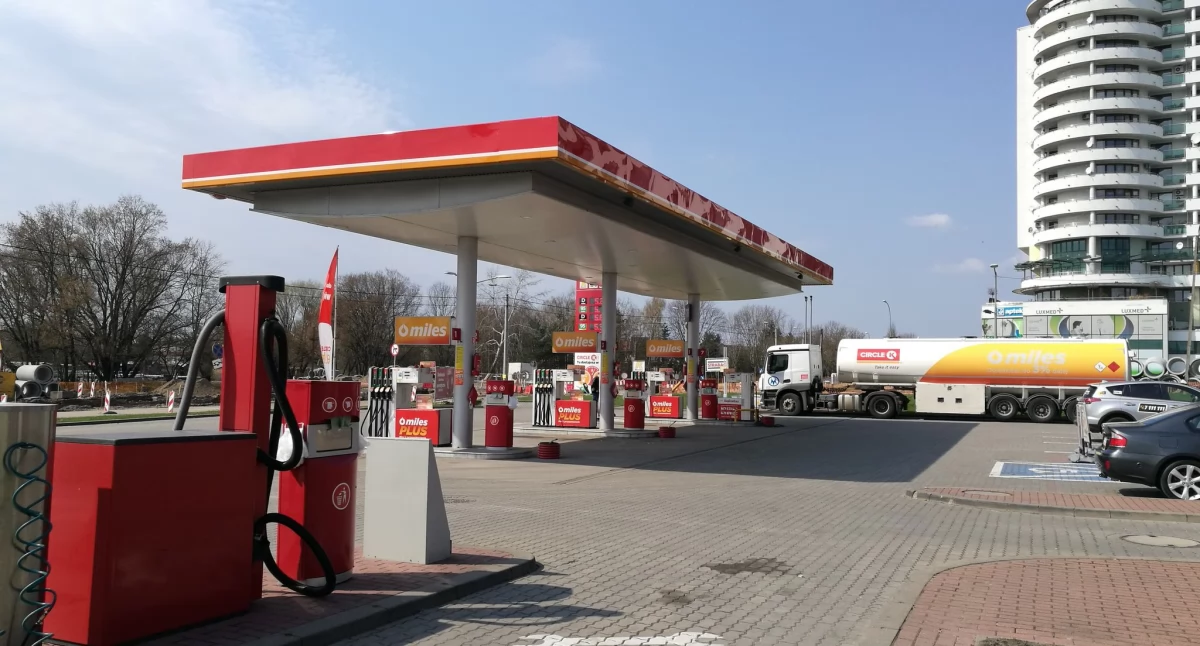 Paliwo coraz droższe. A tego po 5,19 ani widu, ani słychu 
