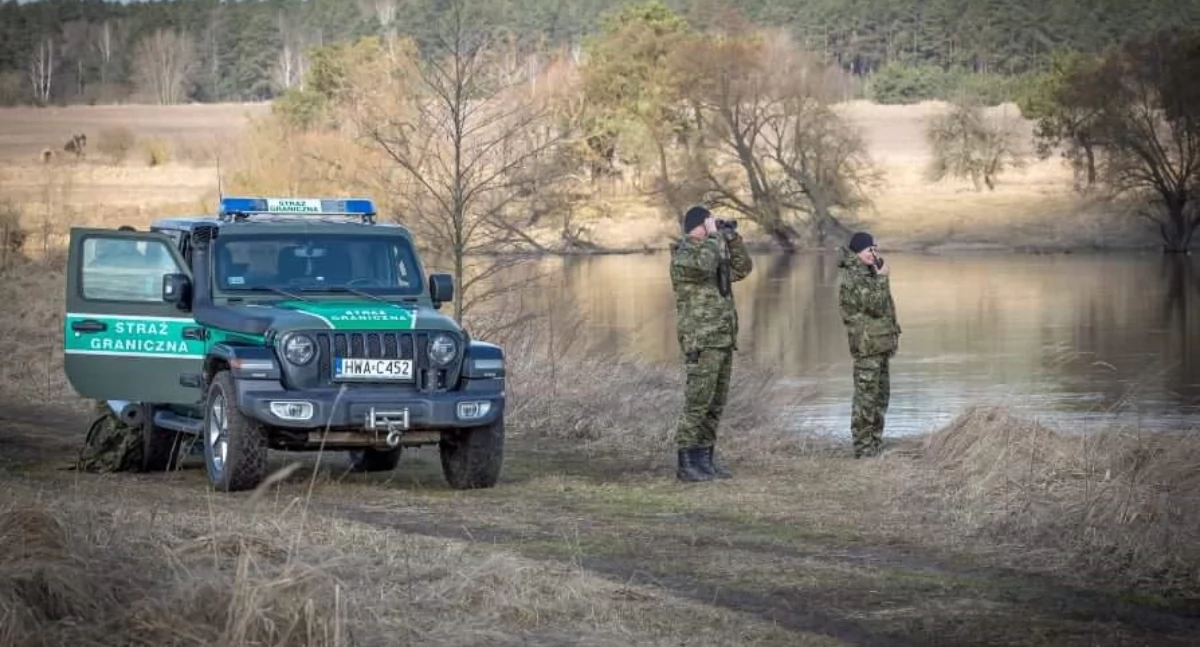 Zdecydowanie już mniej cudzoziemców usiłuje forsować polską granicę