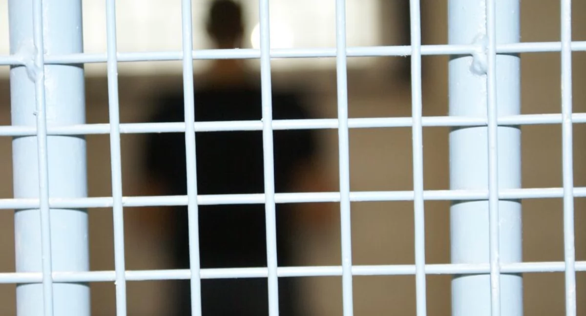 Czekolada jest dobra, ale trzeba za nią zapłacić. Policjanci przypomnieli o tym zatrzymanemu