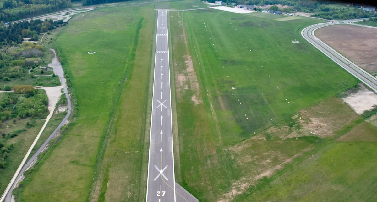 W rozbudowę paska startowego na Krywlanach poszło prawie 50 mln zł. NIK twierdzi, że można budować dalej