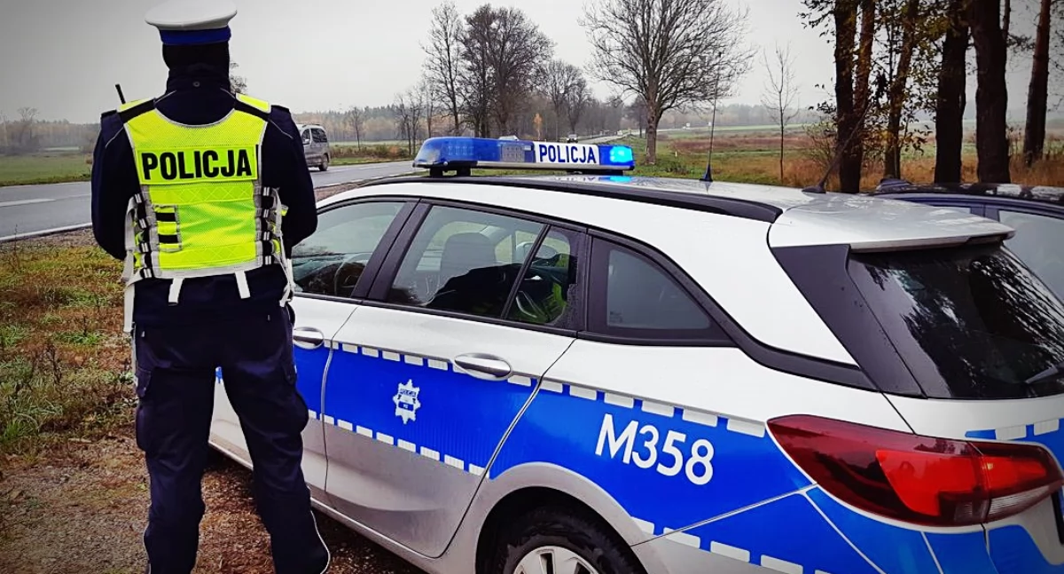 Dwóch kierowców wyeliminowali z prowadzenia pojazdów policjanci drogówki