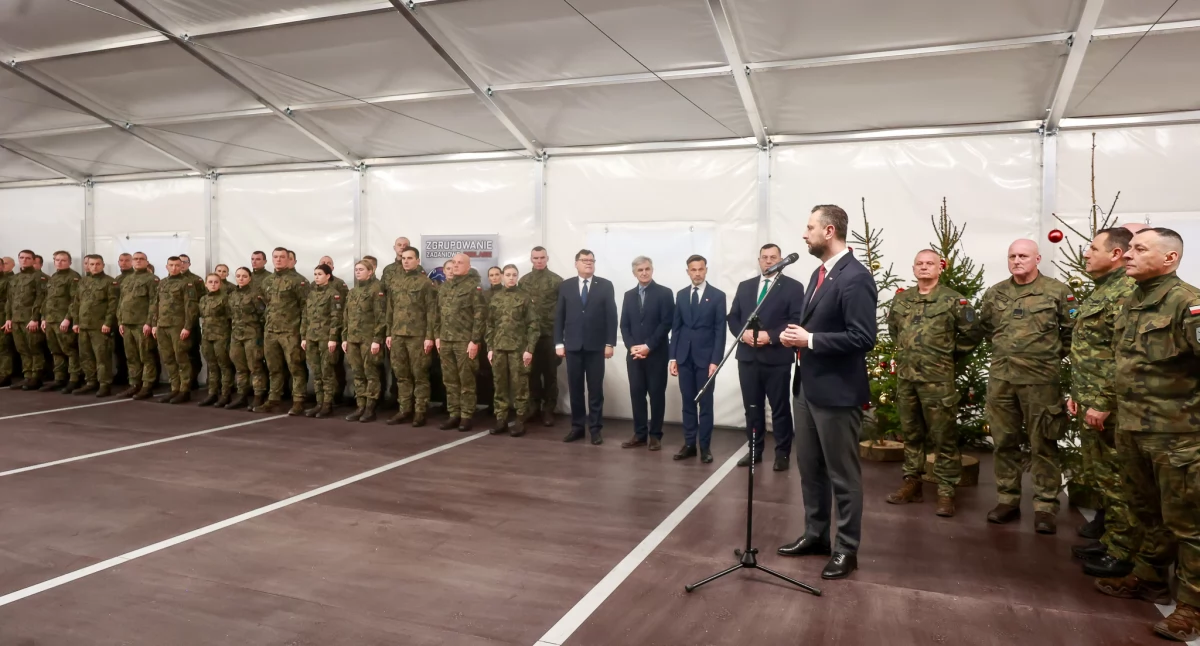 Kiedy my będziemy świętować z rodzinami, polscy mundurowi będą pilnować naszego bezpieczeństwa