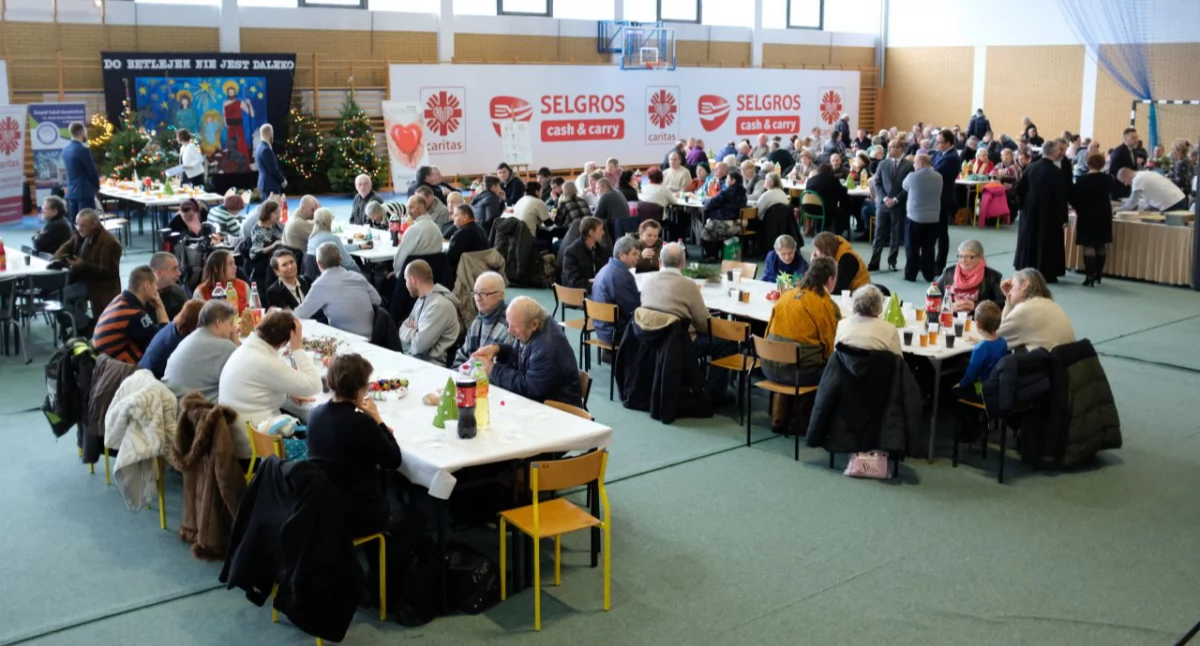 Caritas zaprasza wszystkie osoby potrzebujące na wspólną Wigilię