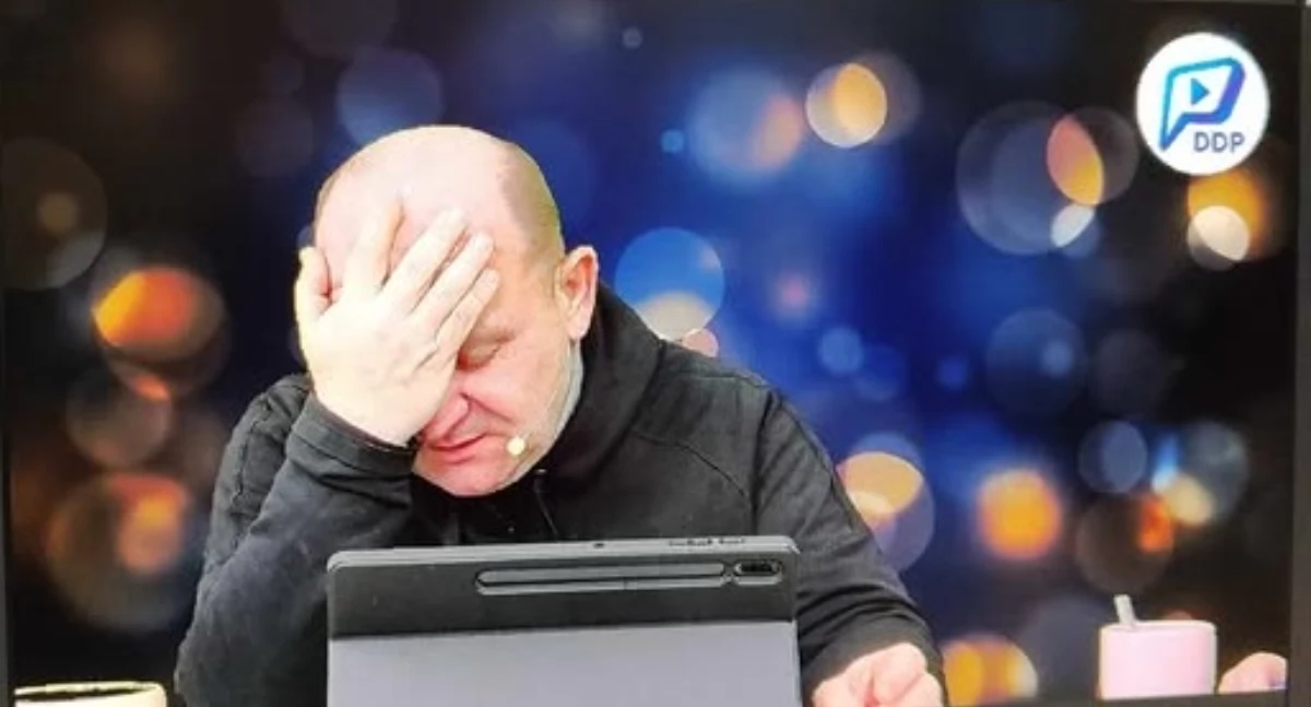 #RozmowyNiekonTROLLowane odc. 25 Trump kończy wojnę, Ziobro pakuje szczoteczkę. A my się kłócimy