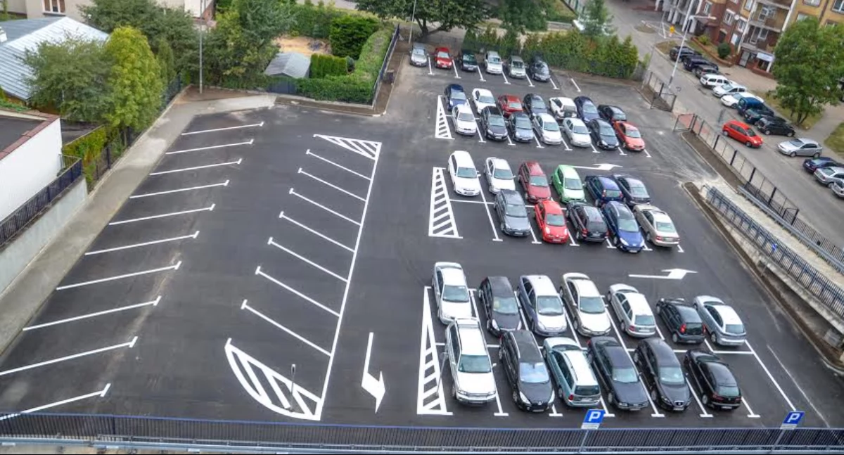 Minęło ponad 10 lat od czasu zauważenia potrzeby budowy parkingu wielopoziomowego pod magistratem