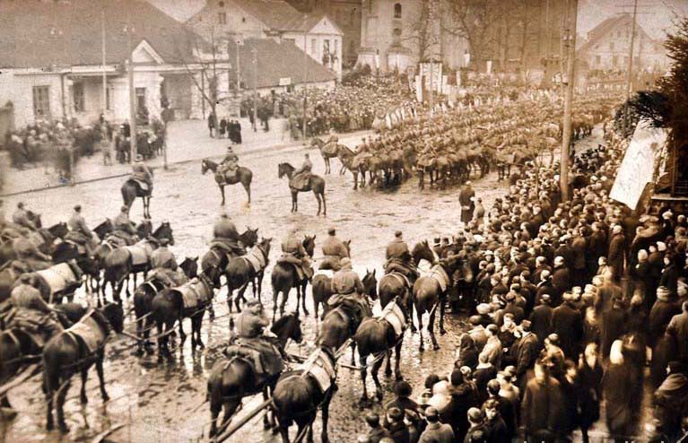 Cienko u nas ze znajomością historii