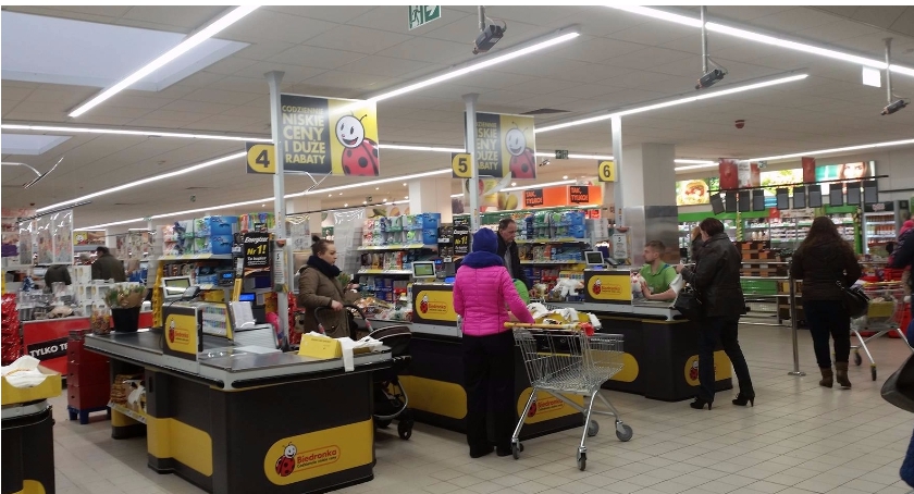 Po ponad miesiącu Biedronka wróciła
