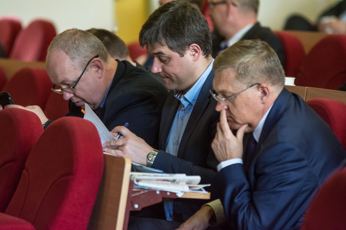 Bo czasami jest tak, że kto pyta, ten błądzi