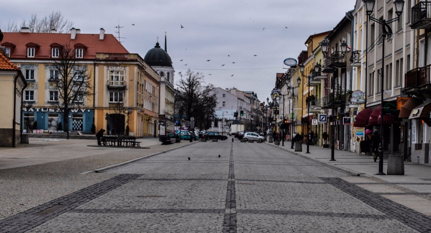 Kiedyś uciekano ze wsi do miast, teraz ruch odbywa się w przeciwnym kierunku