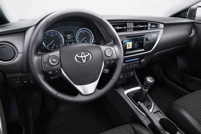 Zmiana w Toyocie. Nowy Auris zastąpił niezbyt starego Aurisa