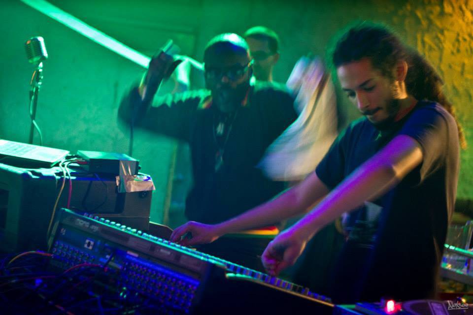 Sesja na sound systemie Roots Vibracji