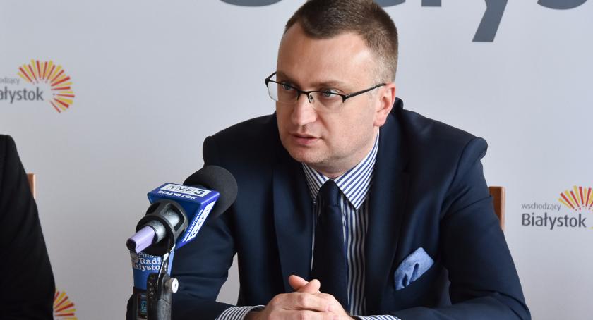 Przyszli porozmawiać z prezydentem. Ten kazał im się oflagować