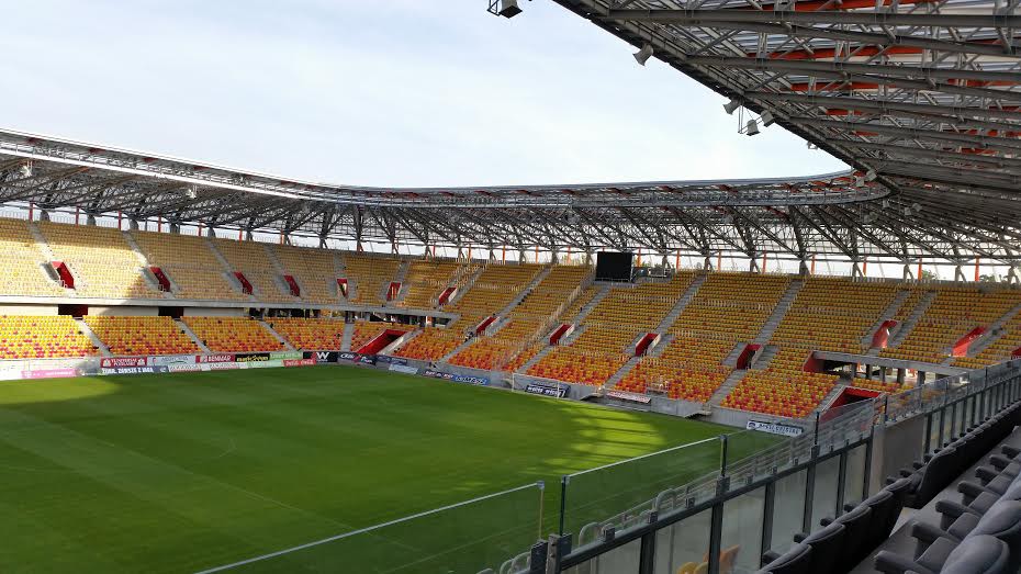 Stadionowe loże skyboks na koszt podatnika