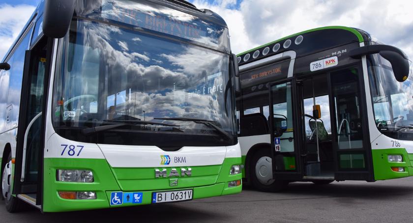 I znów... do autobusu wsiąść niekiedy nie sposób