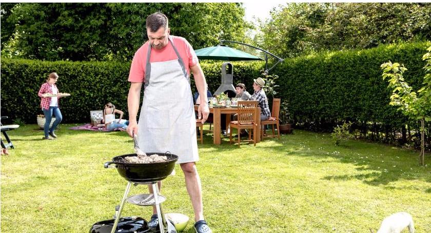 Jest niedziela. Pora na grill